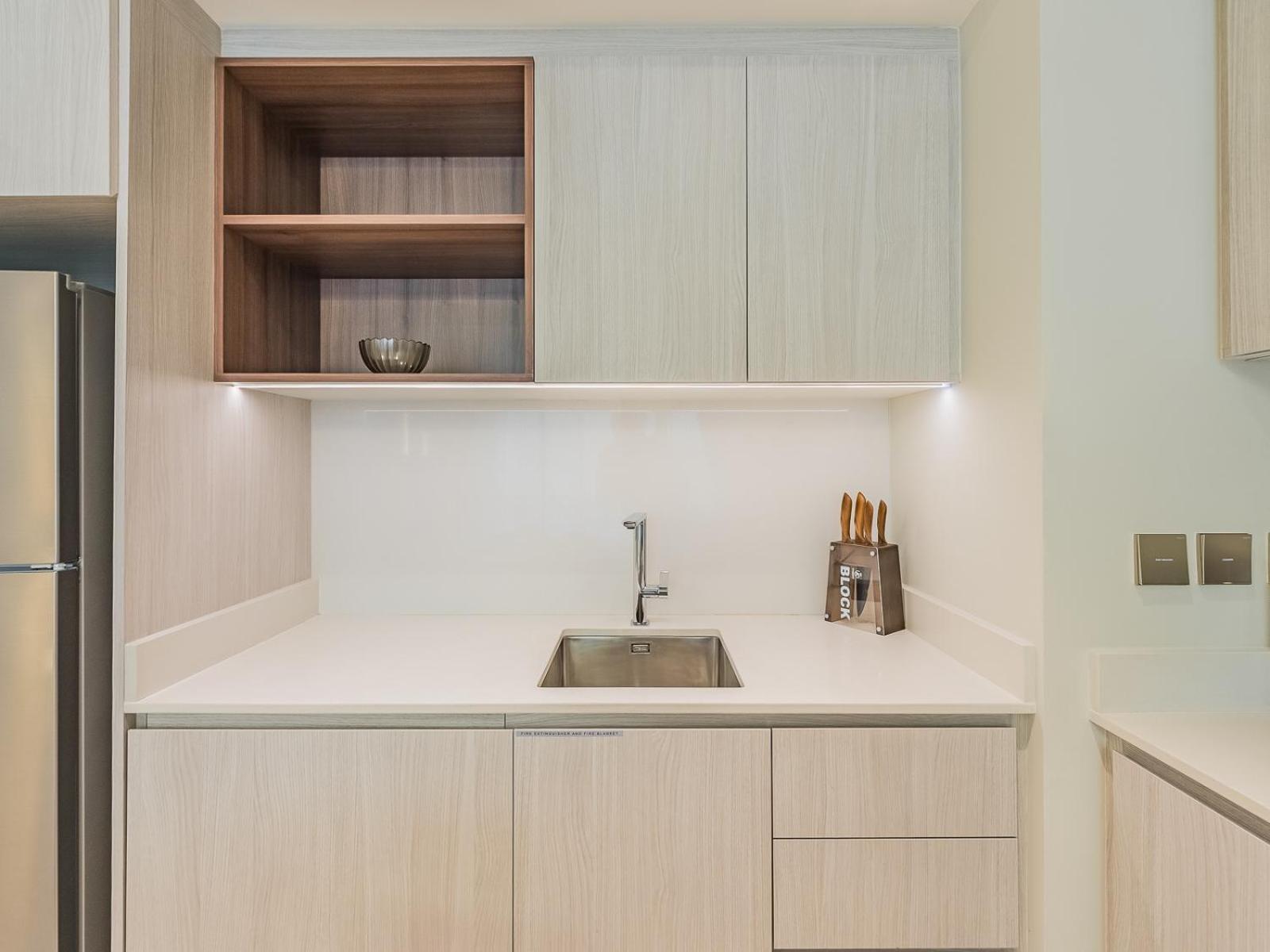 Apartment Escape 1br-vida Residences Creek Dubai
