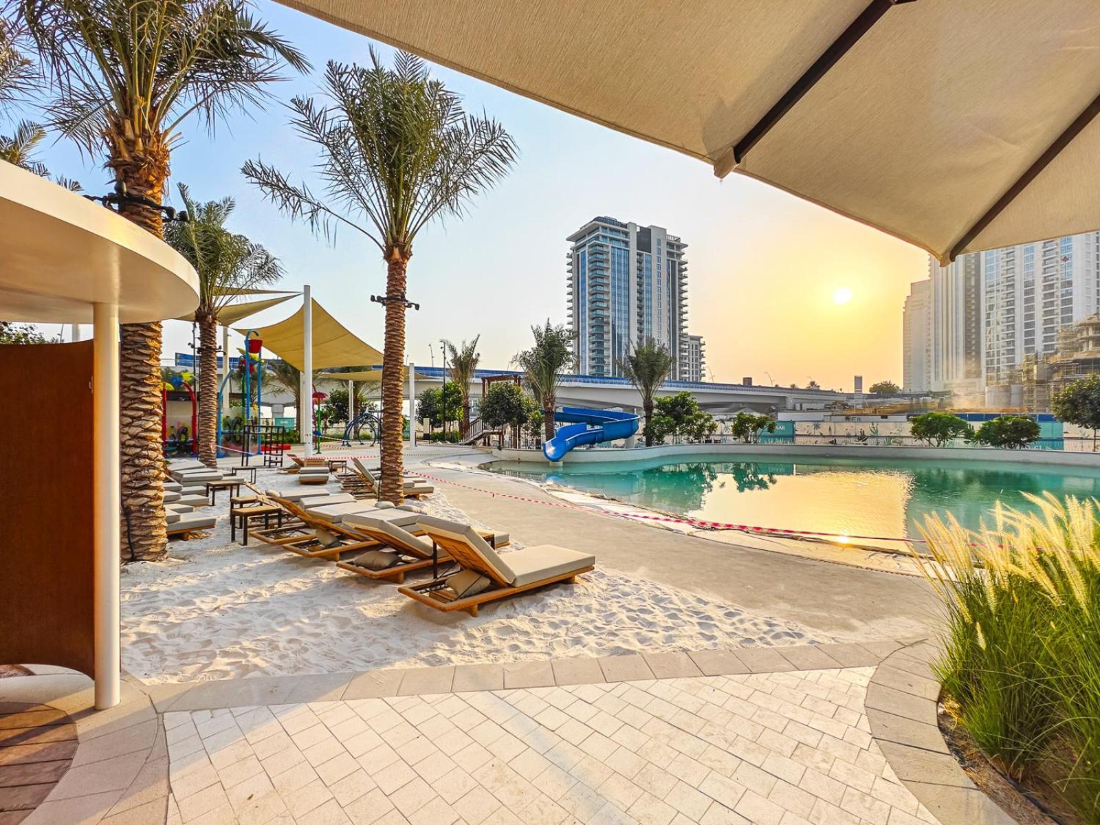 Escape 1br-vida Residences Creek Apartment