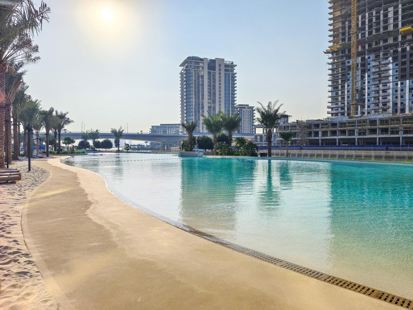 Escape 1br-vida Residences Creek Apartment *
