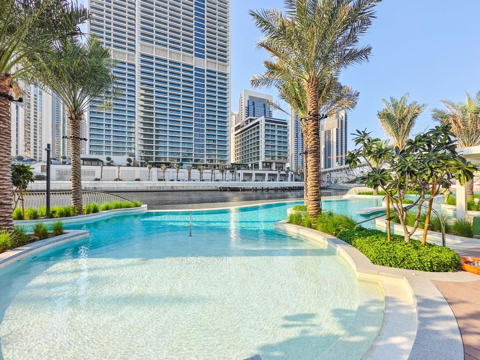 Escape 1br-vida Residences Creek Apartment