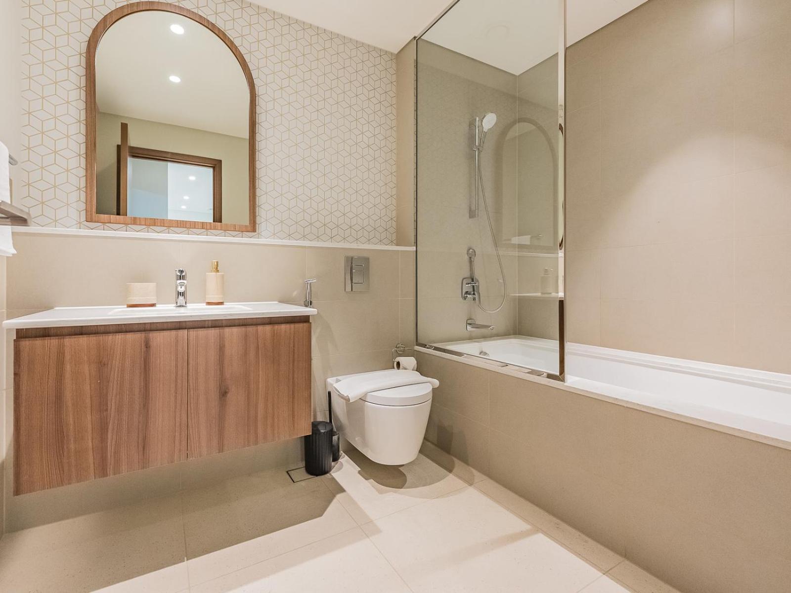 Apartment Escape 1br-vida Residences Creek Dubai
