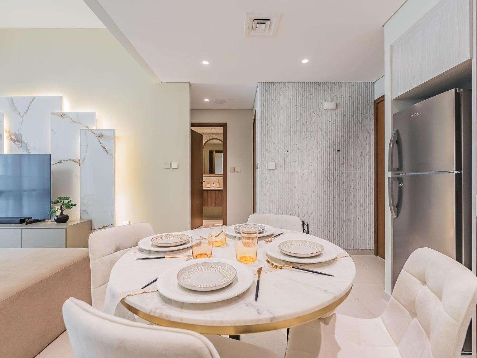 Escape 1br-vida Residences Creek Apartment